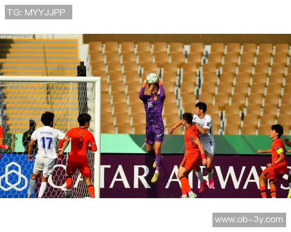 国足备战乌兹别克斯坦淘汰赛媒体人强调全神贯注是关键